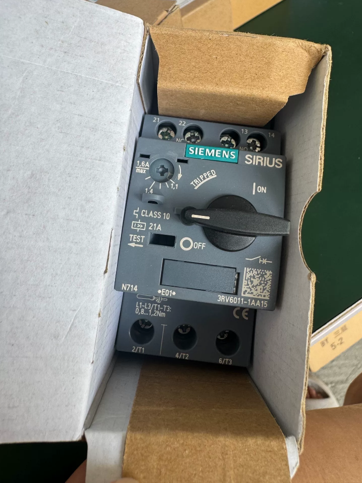 Siemens 3RV6011-1AA15 Motor Protection Circuit-Breaker