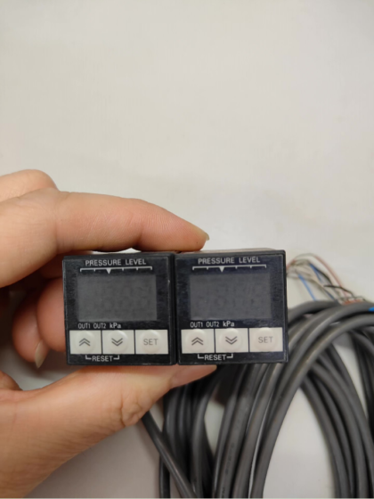 OMRON E8F2-A01 Digital Pressure Sensor