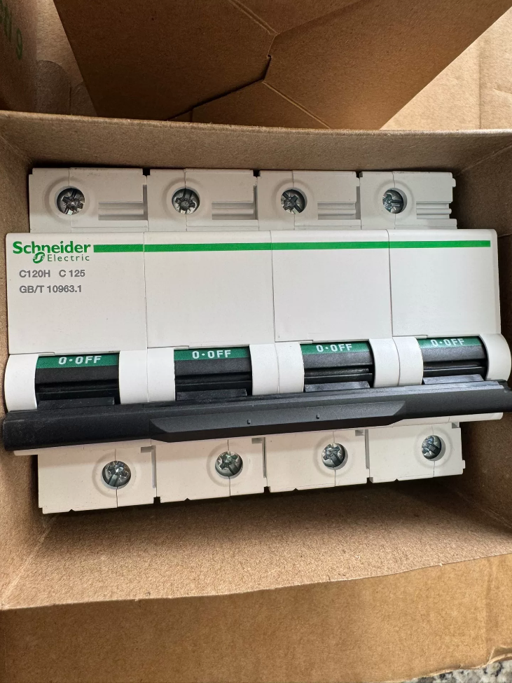 Schneider Acti9 C120N 125A Miniature Circuit Breaker